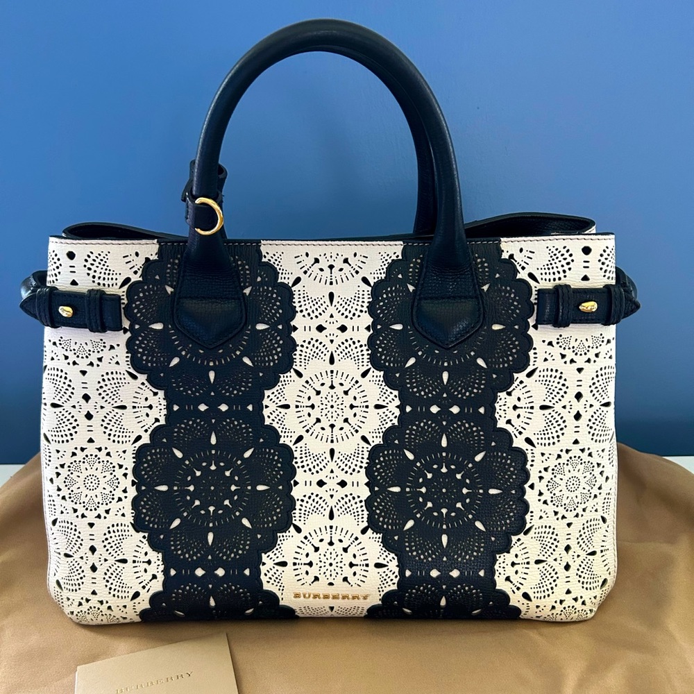 Burberry banner bag.